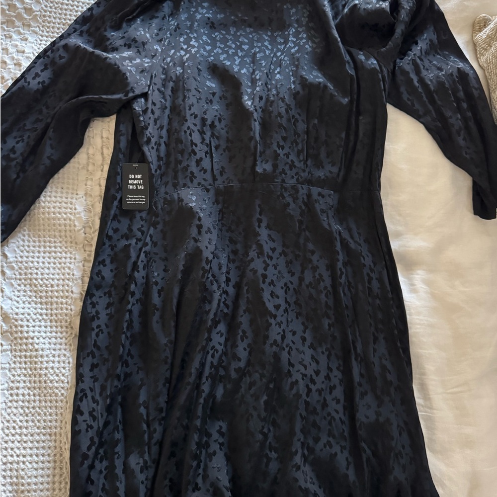 Express Black Patterned Dress - Picture 2 of 5